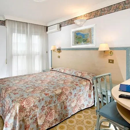 Giovanella Hotel