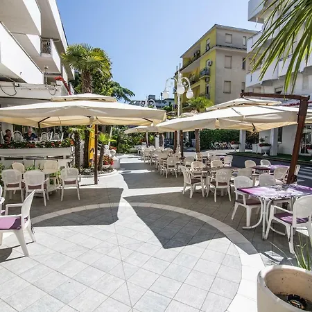Giovanella Hotel 3*